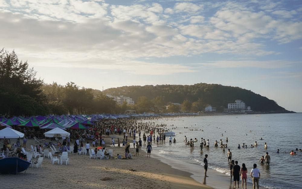 Đồ Sơn Hải Phòng vào mùa hè thích hợp cho hoạt động tắm biển.